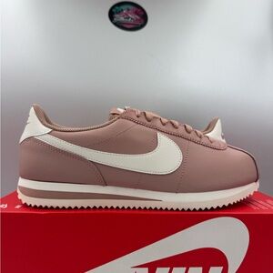 Nike Cortez Particle Pink BRAND NEW Size 10 Women